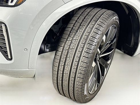 Used 2026 Volvo XC90 B6 Plus w/ Protection Package Premier image 25