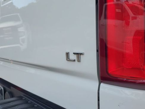 Used 2025 Chevrolet Silverado 3500 LT AWD/4WD image 8