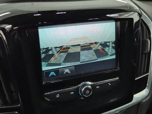 Used 2018 Chevrolet Traverse LT image 28