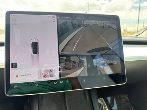 Used 2021 Tesla Model 3 Standard Range Plus RWD image 25