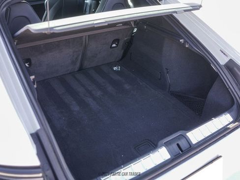 Used 2024 Porsche Panamera 4 w/ Premium Package image 40