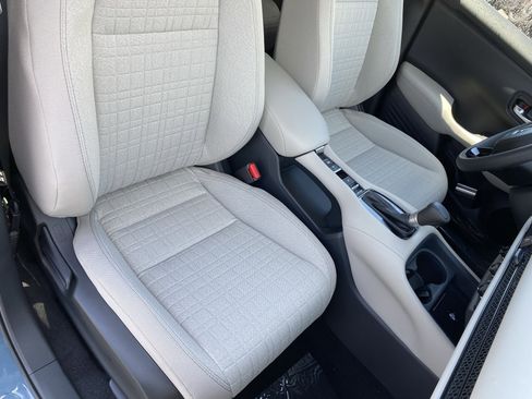 New 2026 Honda HR-V LX image 8