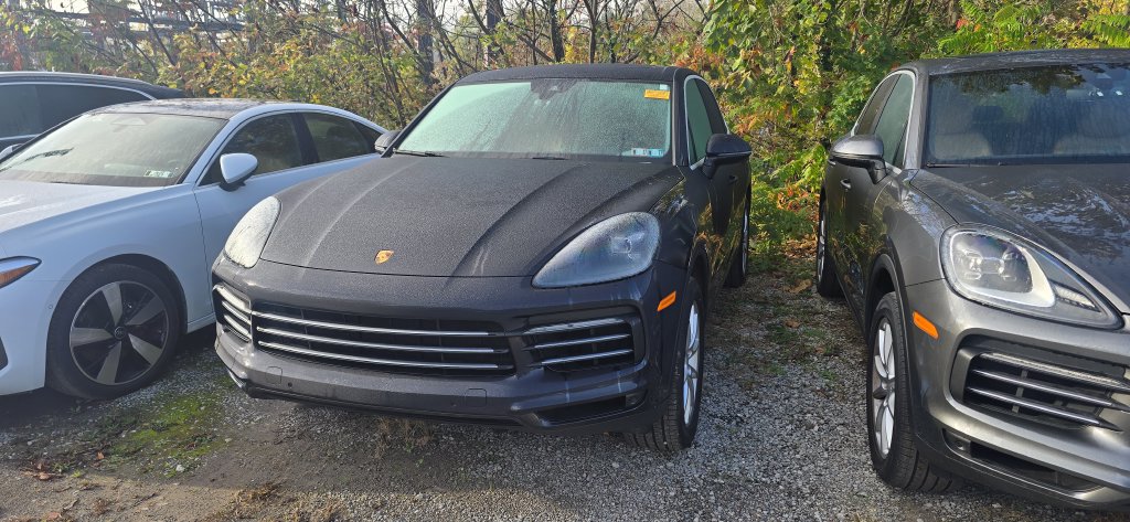Certified 2023 Porsche Cayenne AWD/4WD image 1