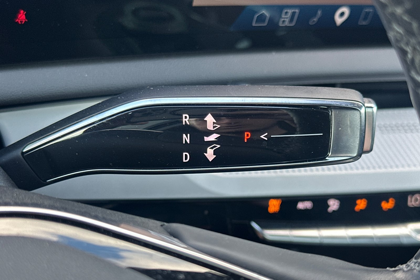 Certified 2025 Cadillac Optiq Sport 2 AWD/4WD image 32