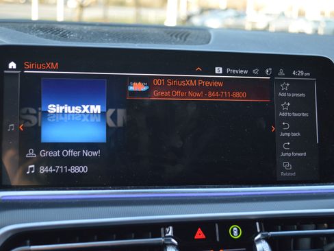 Used 2022 BMW X6 xDrive40i w/ M Sport Package image 17