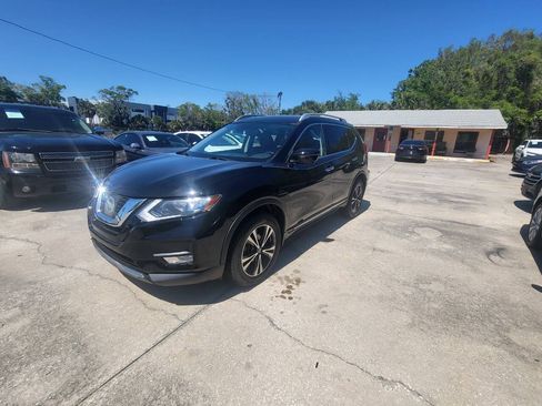 Used 2017 Nissan Rogue SL AWD/4WD image 35