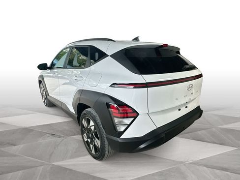 Used 2024 Hyundai Kona SEL w/ Convenience Package FWD image 6