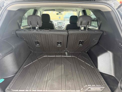 Used 2018 Chevrolet Equinox LS FWD image 29