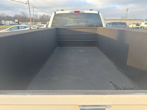 Used 2020 Ford F350 XL w/ Power Equipment Group image 9