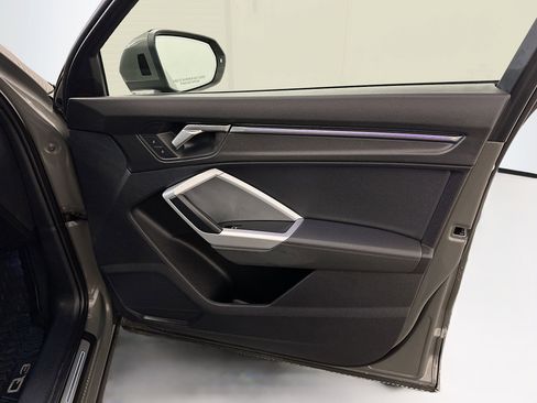 Used 2023 Audi Q3 2.0T Premium Plus w/ Premium Plus Package image 34