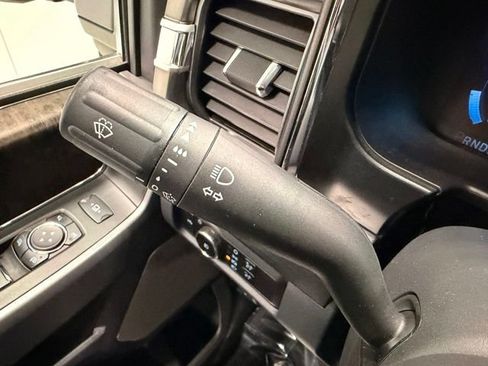 Used 2023 Ford F250 Lariat w/ Lariat Ultimate Package AWD/4WD image 36