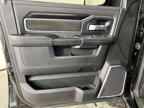 Used 2022 RAM 2500 Laramie AWD/4WD image 12