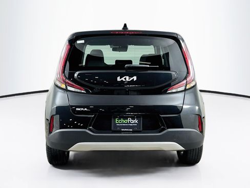 Used 2025 Kia Soul LX w/ LX Technology Package FWD image 7