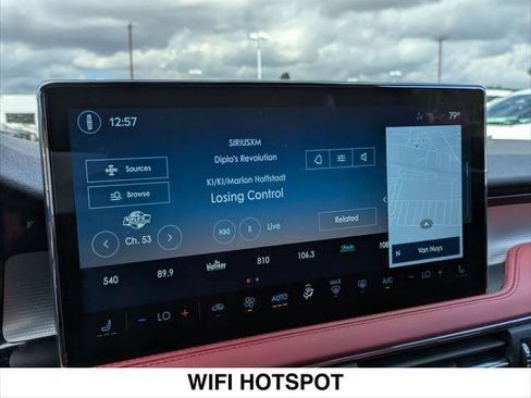 New 2025 Lincoln Corsair Reserve image 8