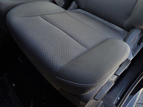 Used 2018 Chevrolet Silverado 1500 Custom w/ Custom Value Package image 22