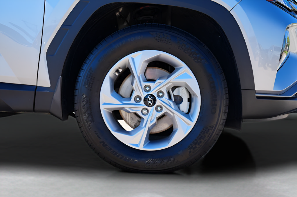 Certified 2024 Hyundai Tucson SEL AWD/4WD image 9