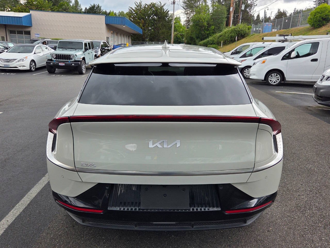 Used 2024 Kia EV6 Wind AWD/4WD image 6