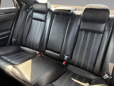 Used 2021 Chrysler 300 S image 4