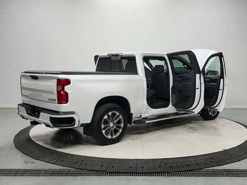Used 2024 Chevrolet Silverado 1500 High Country AWD/4WD image 15