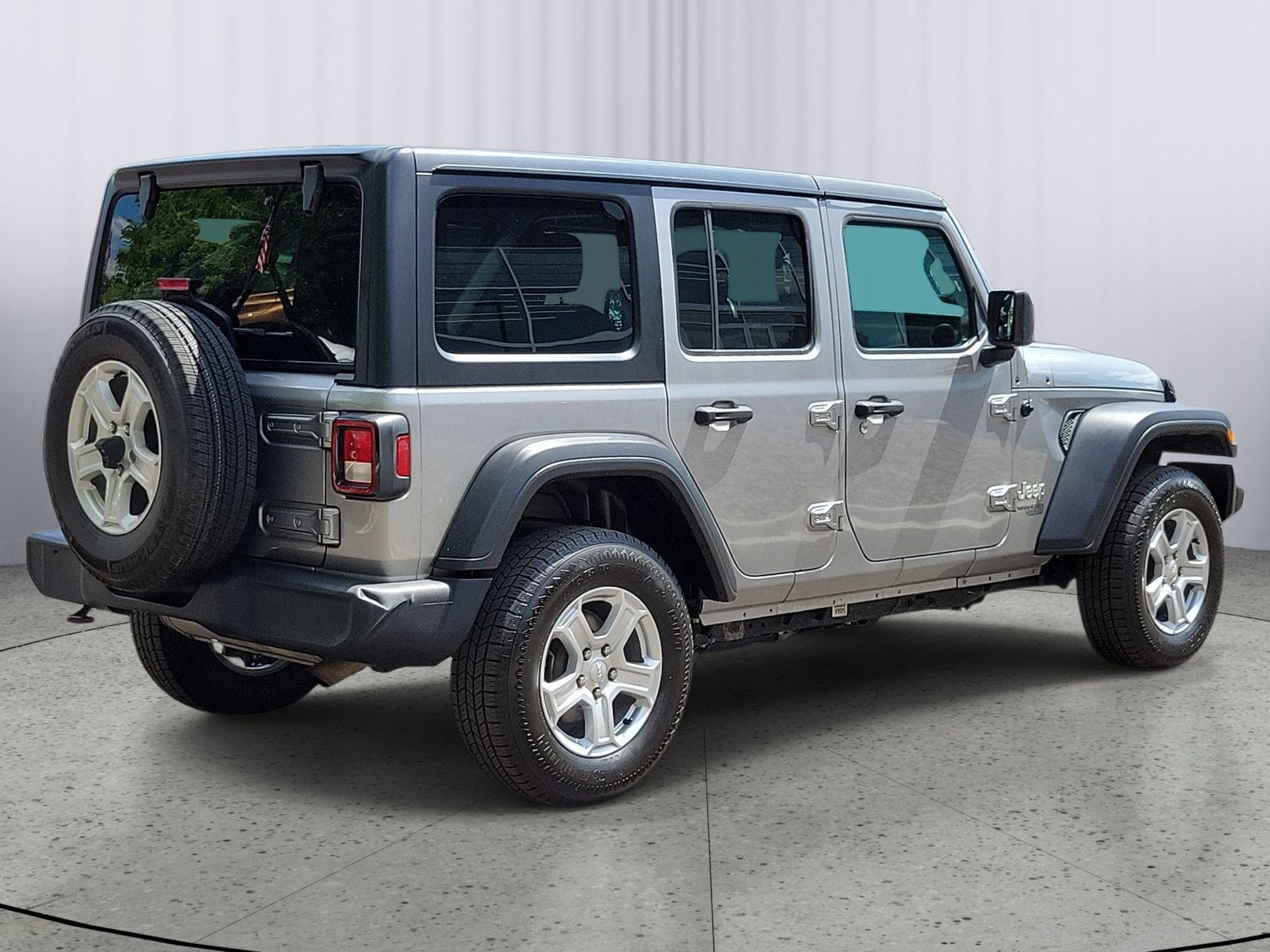 Used 2021 Jeep Wrangler Unlimited Sport AWD/4WD image 3