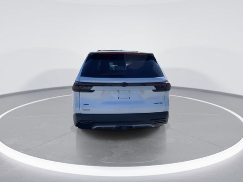 Used 2024 Toyota Grand Highlander Limited AWD/4WD image 16