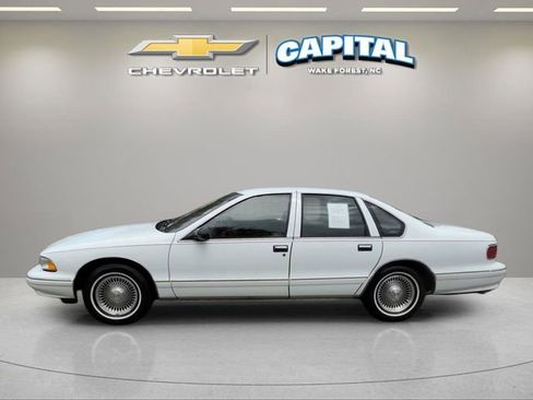 Used 1996 Chevrolet Caprice SS RWD image 2