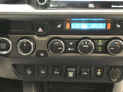 Used 2020 Toyota Tacoma TRD Pro AWD/4WD image 20