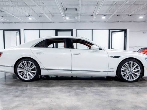 Used 2023 Bentley Flying Spur W12 AWD/4WD image 1