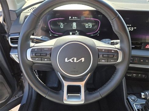 Certified 2024 Kia Sportage EX image 16