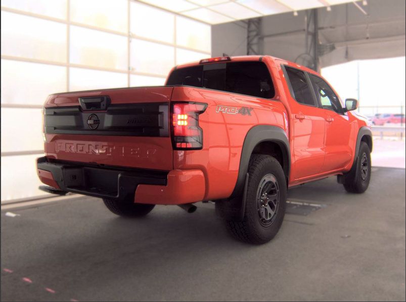 Used 2025 Nissan Frontier PRO-4X w/ Interior Protection Package AWD/4WD image 7