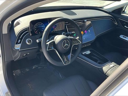 Used 2025 Mercedes-Benz E 350 Sedan image 16