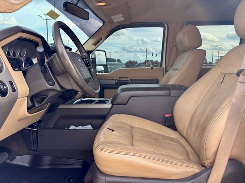 Used 2014 Ford F350 Lariat w/ Lariat Interior Package image 11
