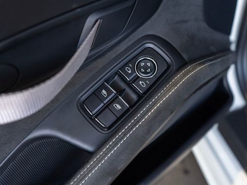 Used 2021 Porsche 718 Boxster Spyder image 27