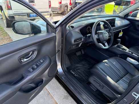 Certified 2027 Honda HR-V EX-L image 11