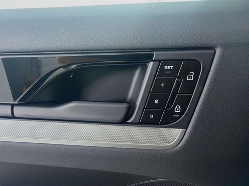 New 2026 Porsche Cayenne Coupe AWD/4WD image 7