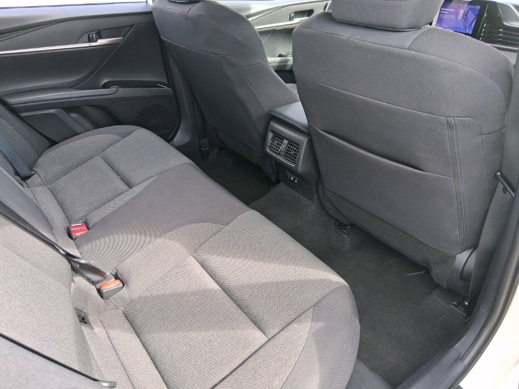 Used 2025 Toyota Camry LE FWD image 19