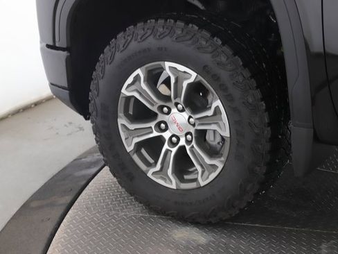 Used 2024 GMC Sierra 1500 Pro w/ Graphite Edition image 13