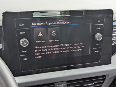 Used 2025 Volkswagen Jetta SE w/ Sunroof Package FWD image 31