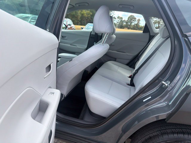Used 2026 Hyundai Kona SE FWD image 19
