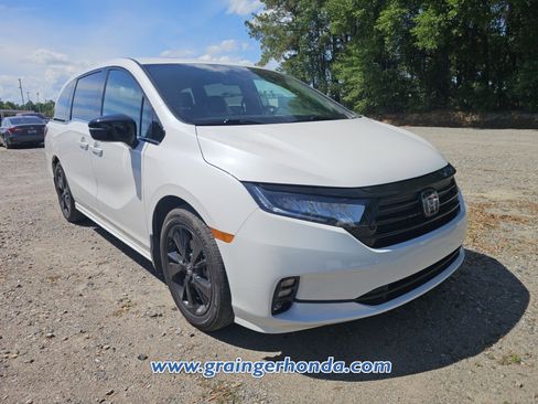 Certified 2024 Honda Odyssey Sport image 5