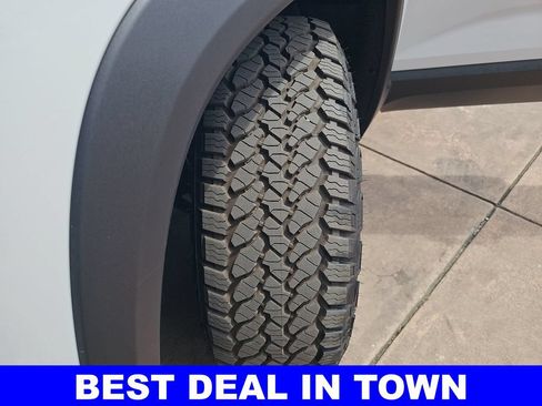 New 2026 Chevrolet Equinox ACTIV w/ Convenience Package III AWD/4WD image 36