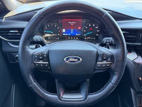 Used 2020 Ford Explorer XLT w/ Equipment Group 202A image 16