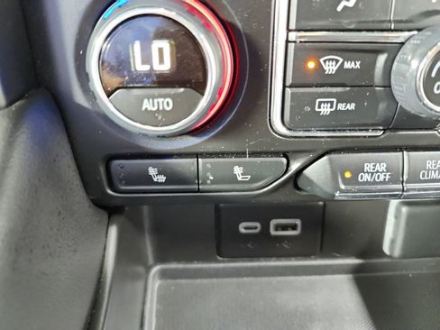 Used 2024 Chevrolet Tahoe LT image 32