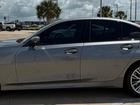 Used 2023 BMW 330i Sedan w/ Driving Assistance Package RWD image 2
