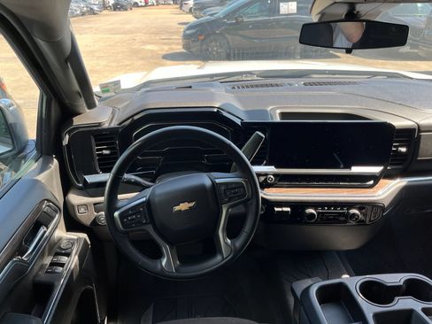 Certified 2024 Chevrolet Silverado 1500 LT w/ Texas Edition Plus RWD image 11