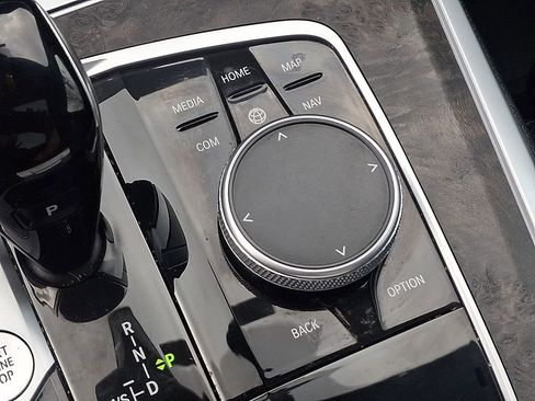 Used 2022 BMW X5 xDrive40i w/ Climate Comfort Package image 28