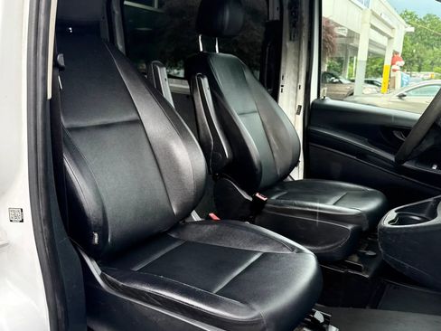 Used 2017 Mercedes-Benz Metris image 27