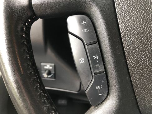 Used 2021 Chevrolet Express 2500 w/ Driver Convenience Package RWD image 32