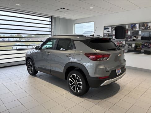 New 2026 Chevrolet TrailBlazer LT w/ Convenience Package image 3