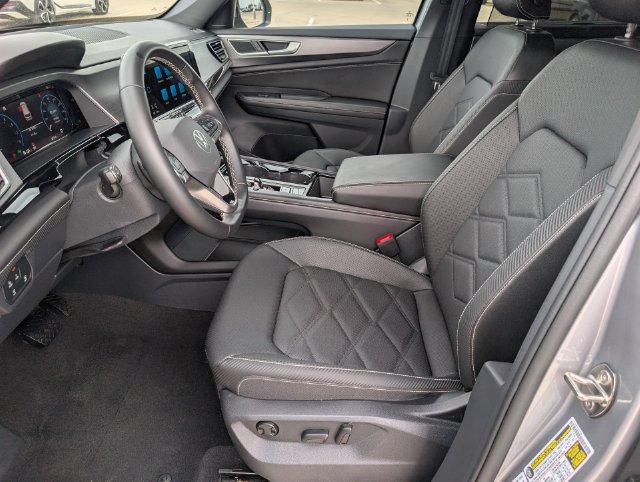 Used 2026 Volkswagen Atlas Cross Sport SE FWD image 8